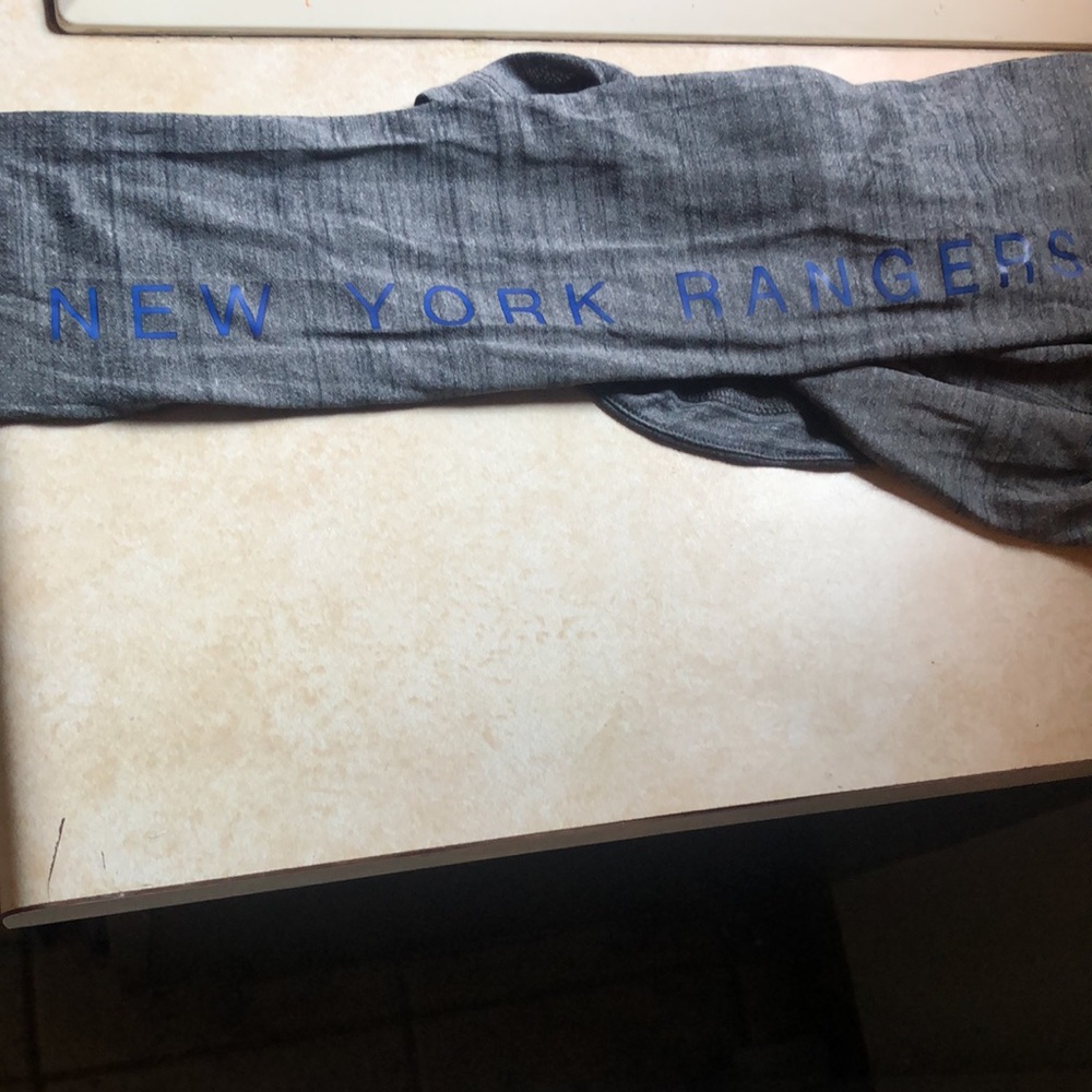 ๐ NY Rangers shirt ๐ - Picture 4 of 6